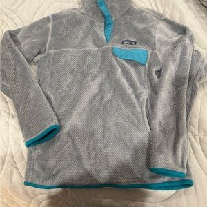 Patagonia Light Gray Fleece with Blue Accents